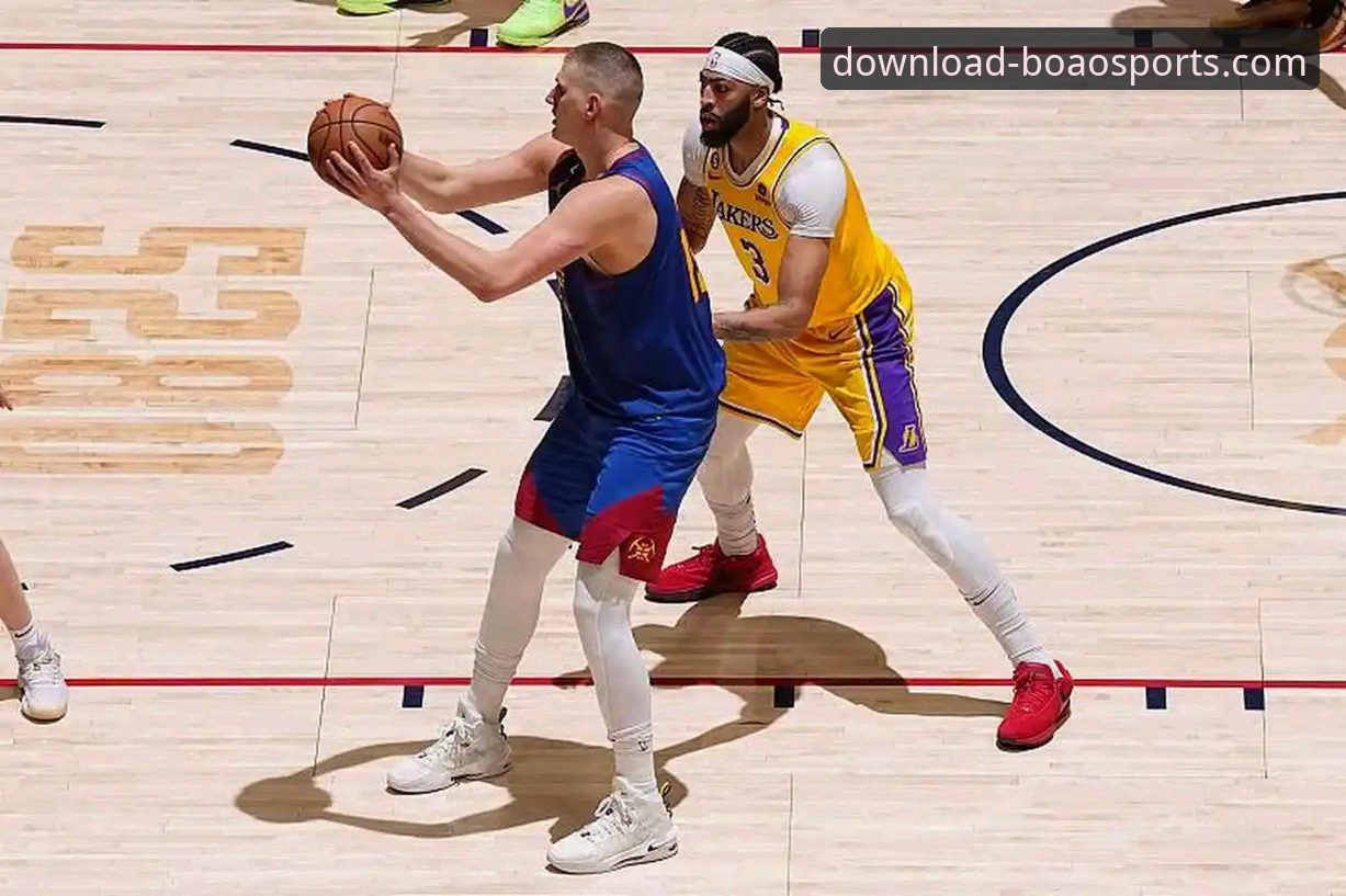 从骑士惨败湖人看NBA防守端的实用演变技巧